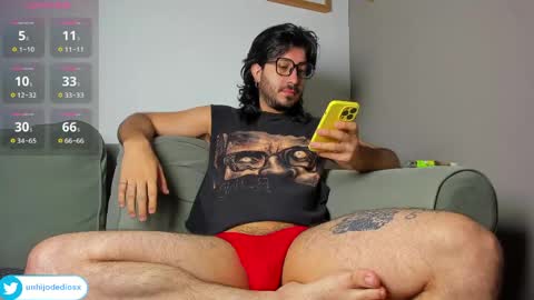 Snapshot of ackerman_eren_ chatting on 1, 4, 2026 R. online show from 1, 4, 2026