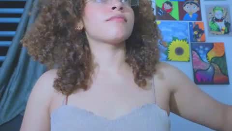 Snapshot of ada_gales_ chatting on 25, 6, 2026 Isa online show from 25, 6, 2026