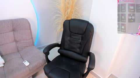 Snapshot of ada_monroe10 chatting on 15, 9, 2025 online show from 15, 9, 2025