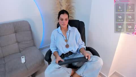 Snapshot of ada_monroe10 chatting on 24, 9, 2025 online show from 24, 9, 2025