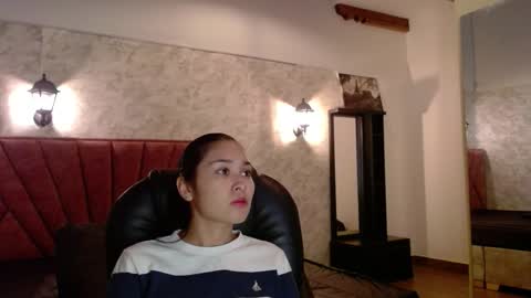 Snapshot of adaira31 chatting on 18, 11, 2025 Adaira online show from 18, 11, 2025