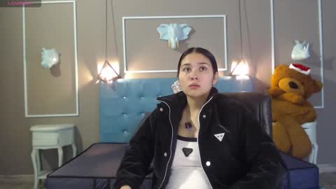 Snapshot of adaira31 chatting on 4, 12, 2025 Adaira online show from 4, 12, 2025