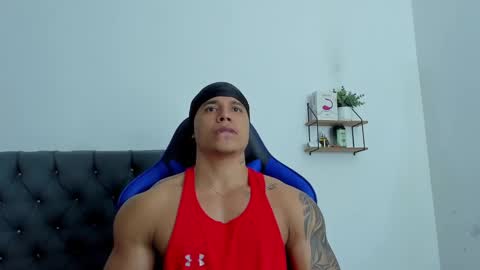 adam boss online show from 21, 11, 2025