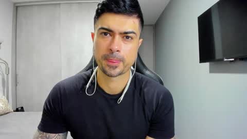 adam clarke online show from 28, 2, 2025