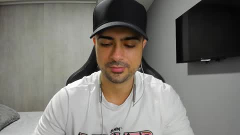 adam clarke online show from 4, 3, 2025