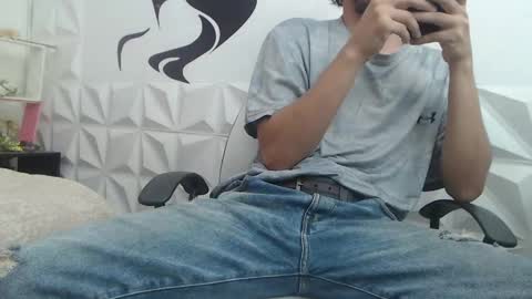 Snapshot of adam_evehotroom chatting on 6, 2, 2025 adam_evehotroom online show from 6, 2, 2025
