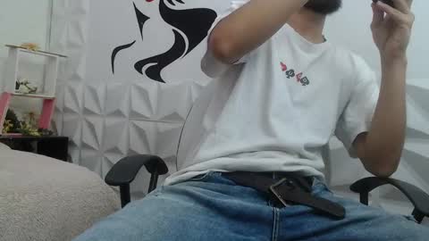 Snapshot of adam_evehotroom chatting on 11, 2, 2025 adam_evehotroom online show from 11, 2, 2025