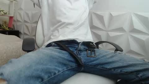 Snapshot of adam_evehotroom chatting on 12, 2, 2025 adam_evehotroom online show from 12, 2, 2025