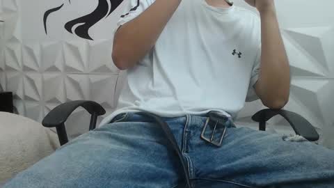 Snapshot of adam_evehotroom chatting on 14, 2, 2025 adam_evehotroom online show from 14, 2, 2025