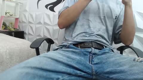 Snapshot of adam_evehotroom chatting on 18, 2, 2025 adam_evehotroom online show from 18, 2, 2025