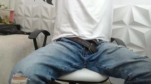 Snapshot of adam_evehotroom chatting on 21, 2, 2025 adam_evehotroom online show from 21, 2, 2025
