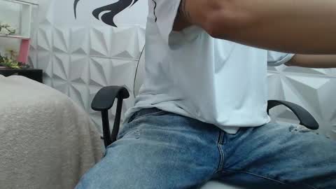 Snapshot of adam_evehotroom chatting on 22, 2, 2025 adam_evehotroom online show from 22, 2, 2025