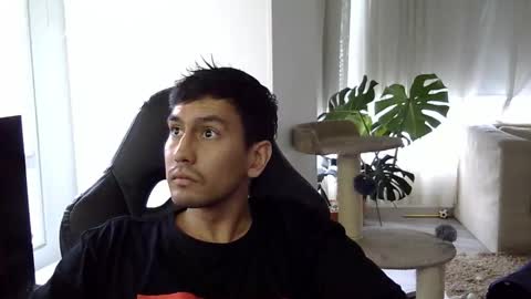 Snapshot of adam_evehotroom chatting on 11, 10, 2025 adam_evehotroom online show from 11, 10, 2025