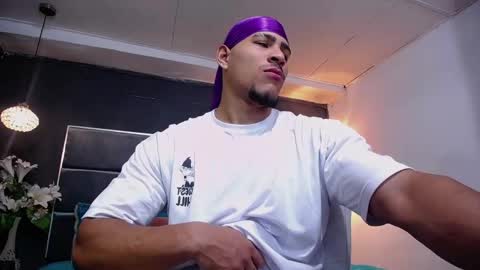 adam_fit19cm online show from 11, 9, 2025