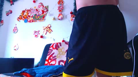 Snapshot of adam_hot11 chatting on 27, 12, 2024 adam hot11 online show from 27, 12, 2024