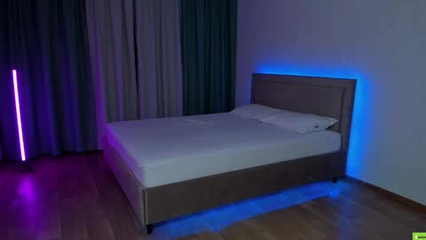 Adam online show from 12, 3, 2025