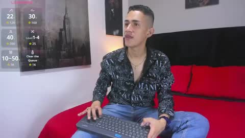 adam_walker_1 online show from 12, 4, 2026