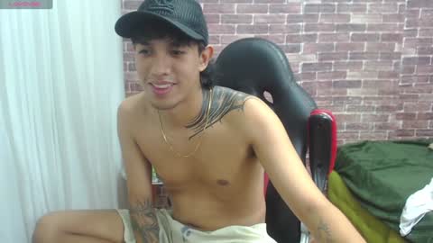 Snapshot of adamcoox chatting on 28, 1, 2025 Adam online show from 28, 1, 2025