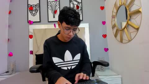 Adams Bobby online show from 27, 2, 2026