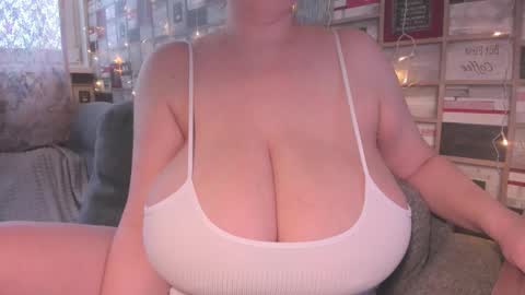 Snapshot of adamsvictory chatting on 26, 12, 2024 Victoria online show from 26, 12, 2024