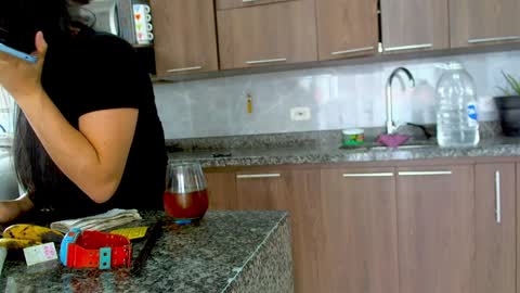 eva online show from 28, 1, 2025