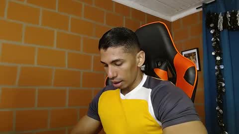 Adan Sin online show from 28, 1, 2025