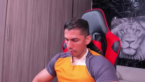 Adan Sin online show from 12, 11, 2025