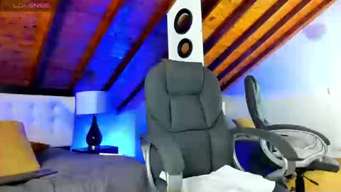 Adara Ferrara online show from 19, 3, 2026