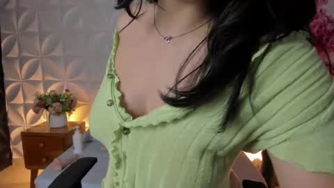 Snapshot of adarna13_ chatting on 23, 9, 2025 A D A R N A online show from 23, 9, 2025