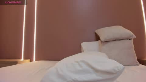 A D A R N A online show from 15, 4, 2026