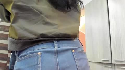 Snapshot of addiflower chatting on 4, 10, 2025 addi online show from 4, 10, 2025