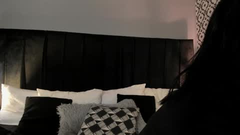 Snapshot of adeelinee chatting on 4, 6, 2026 Ade online show from 4, 6, 2026