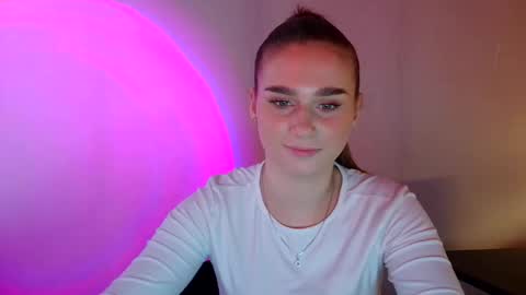 Adele Amore online show from 2, 3, 2025