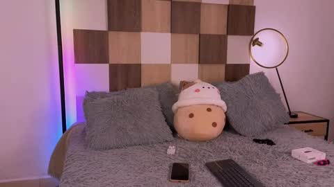 Andrea online show from 10, 11, 2025