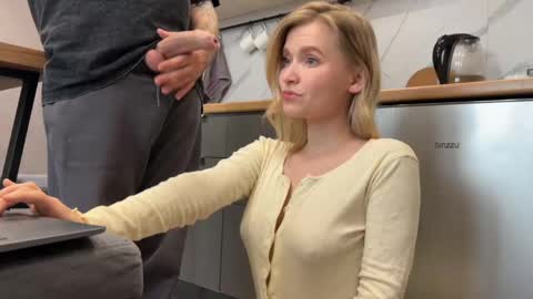 Adele Nick online show from 11, 4, 2026