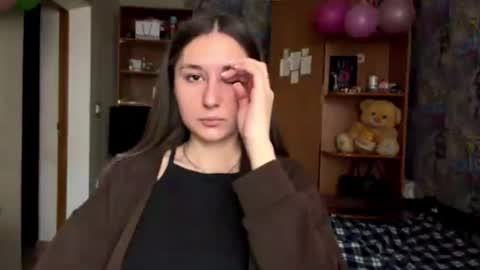 Poly online show from 6, 3, 2026