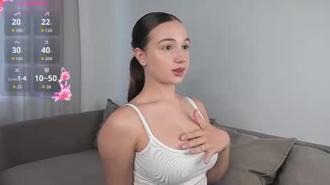 Snapshot of adelexx_zll chatting on 4, 7, 2026 adelexx_zll online show from 4, 7, 2026