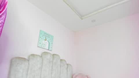 Snapshot of adeline1__ chatting on 25, 4, 2026 dahia online show from 25, 4, 2026