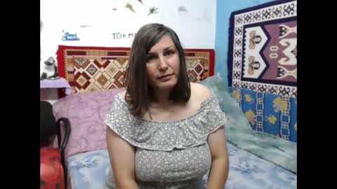 Larisa online show from 10, 9, 2025