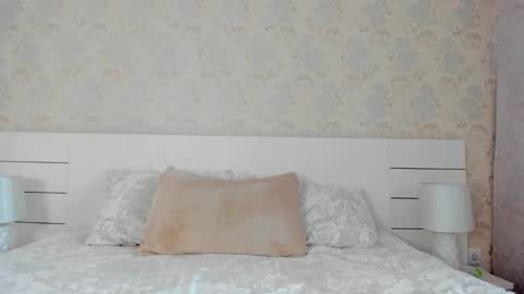 adellegirl online show from 12, 5, 2026
