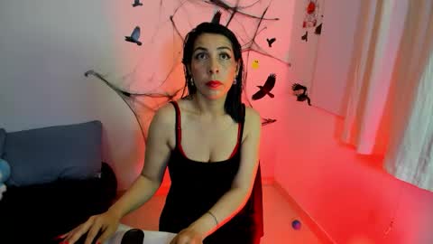 Adelle online show from 4, 11, 2025