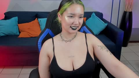 Snapshot of adellenebrown chatting on 4, 12, 2024 Adelina online show from 4, 12, 2024