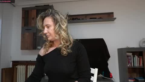 Snapshot of adelllee chatting on 29, 5, 2026 adelllee online show from 29, 5, 2026