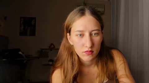 Adell online show from 19, 9, 2025