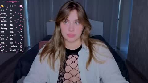 Snapshot of adelynnn chatting on 11, 9, 2025 Ada online show from 11, 9, 2025