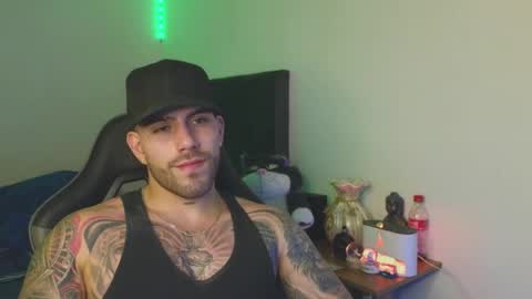 Snapshot of ades_lowe chatting on 27, 5, 2026 Ades online show from 27, 5, 2026