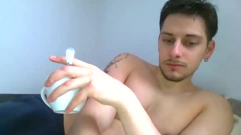 Snapshot of adi151943 chatting on 9, 4, 2026 JayHunter online show from 9, 4, 2026