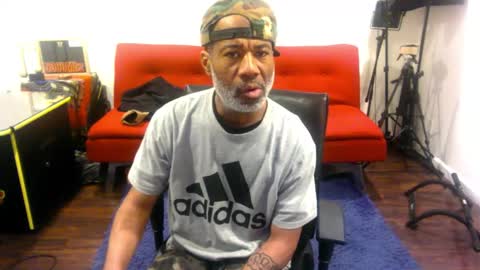 Snapshot of adick_ting chatting on 15, 12, 2025 adick_ting online show from 15, 12, 2025