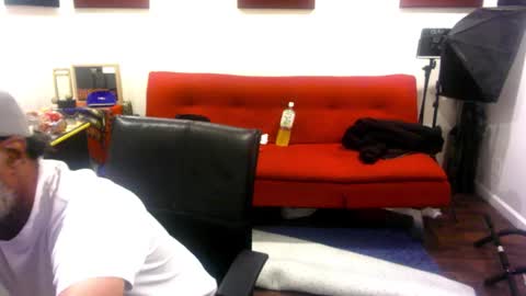 Snapshot of adick_ting chatting on 2, 2, 2026 adick_ting online show from 2, 2, 2026