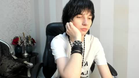 Snapshot of adonbev chatting on 10, 6, 2026 adonbev online show from 10, 6, 2026
